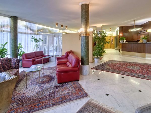 7 Tage im historischen Luxemburg (Luxembourg) Frühstück