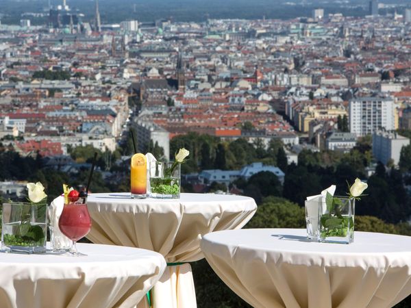 2 Tage mit Frühstück im Hotel Schloss Wilhelminenberg in Wien