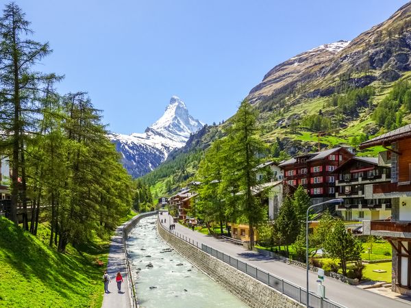 6 Tage Urlaub am malerischen Matterhorn in Zermatt Frühstück