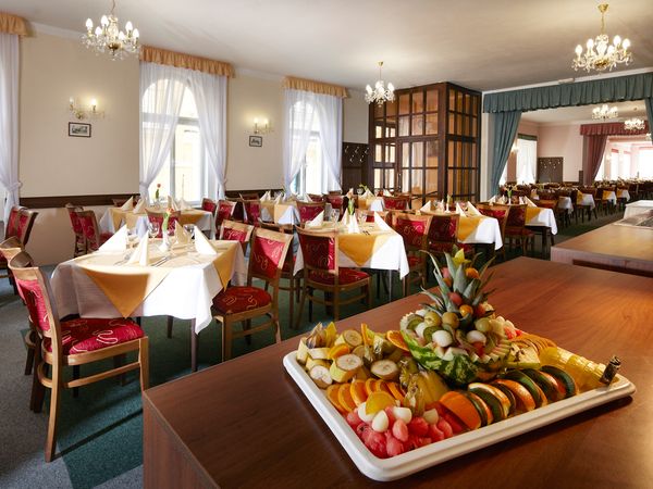 4 Tage Wellness mit Thai-Massage & Vollpension in Franzensbad (Františkovy Lázně), Karlsbad (Karlovarský kraj) inkl. Halbpension