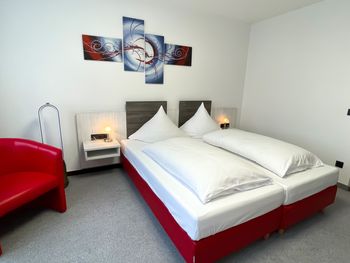 Bild 9 von 32