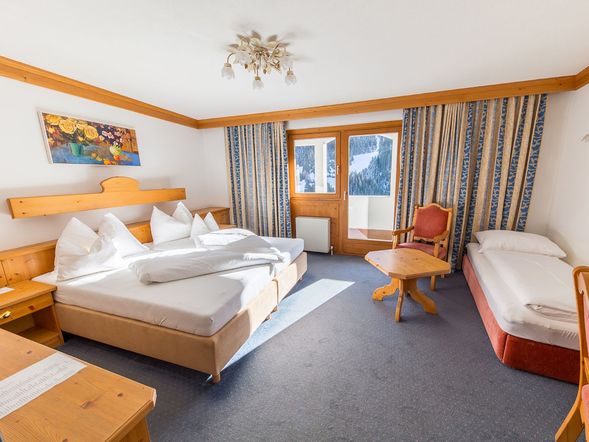 Dreibettzimmer