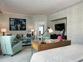 2 Tage Erholung und Luxus in der Landeshauptstadt