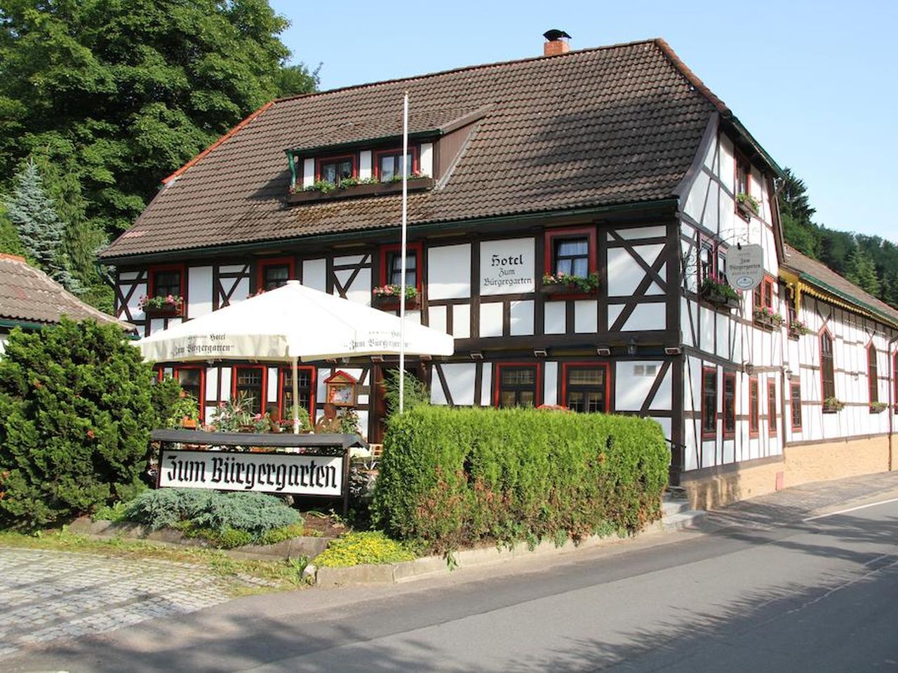 durch den Schnee-verzauberten Harz