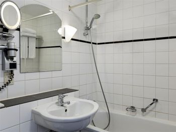 6 Tage mit Frühstück im Hotel NH Amsterdam Schiller