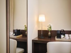 4 Tage mit Frühstück im NH Düsseldorf Königsallee