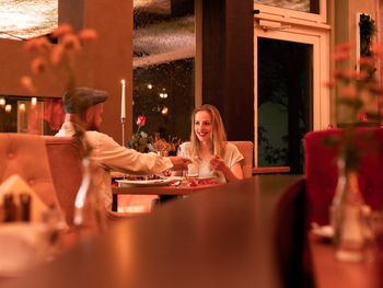 Dine & Shine - Zeit zu Zweit inkl. Dinner & Massage