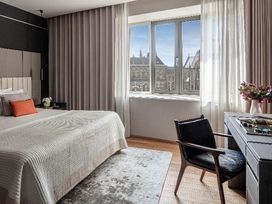 6 Tage Urlaub mit Blick auf den Königspalast