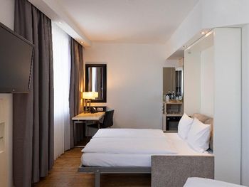 2 Tage Urlaub auf dem Kurfürstendamm 