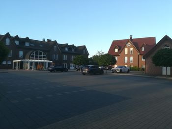Bild 12 von 18