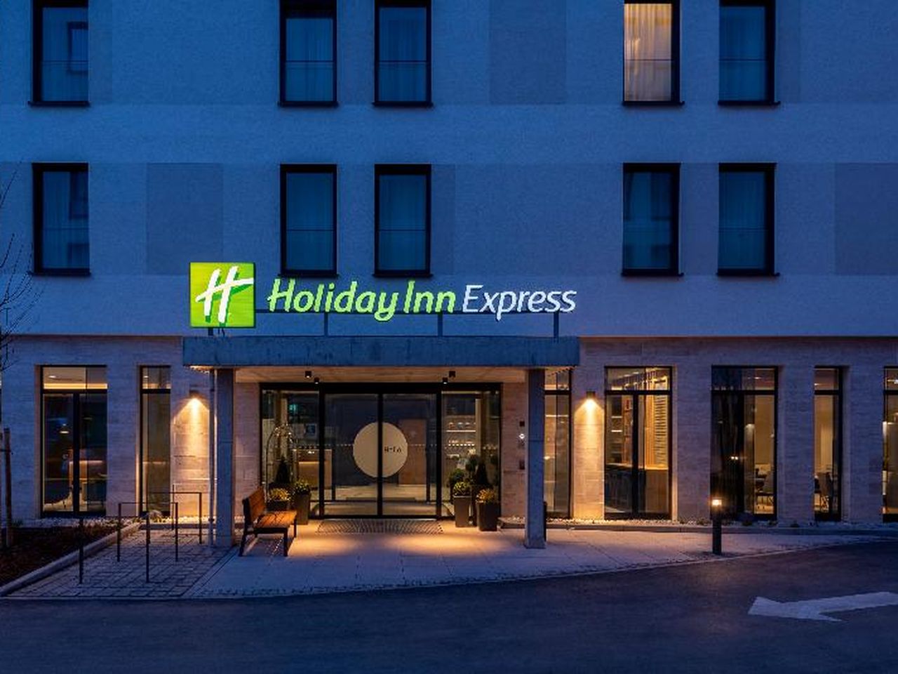 2 Tage mit Frühstück im Holiday Inn Express Munich