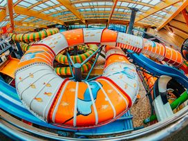 Wasserspaß für die ganze Familie! 2 Tage im Aquapalace Hotel Prague mit Frühstück