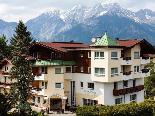 Urlaub mit Hund - Ferien auf vier Pfoten HP - 3 N in Mutters, Tirol Halbpension