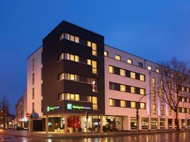 2 Tage Kurzurlaub mit Frühstück im Holiday Inn Express Gütersloh