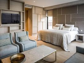 7 Tage in der größten Einkaufsstadt des Ostens