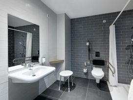 3 Tage mit Frühstück im Holiday Inn Express Göttingen