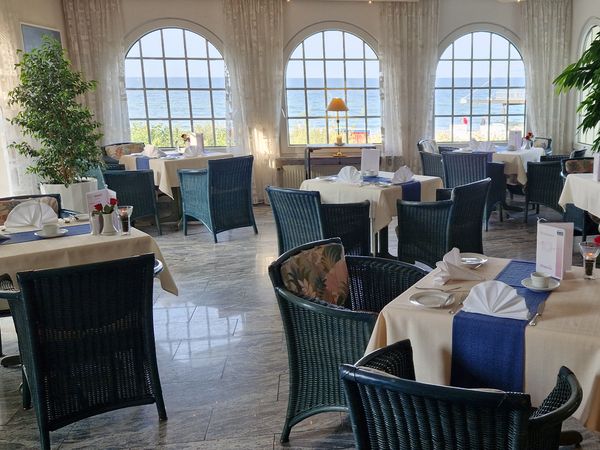Maritimes Silvester im 4-Sterne Wellness-Hotel an der Ostsee in Ostseebad Hohwacht, Schleswig-Holstein Halbpension