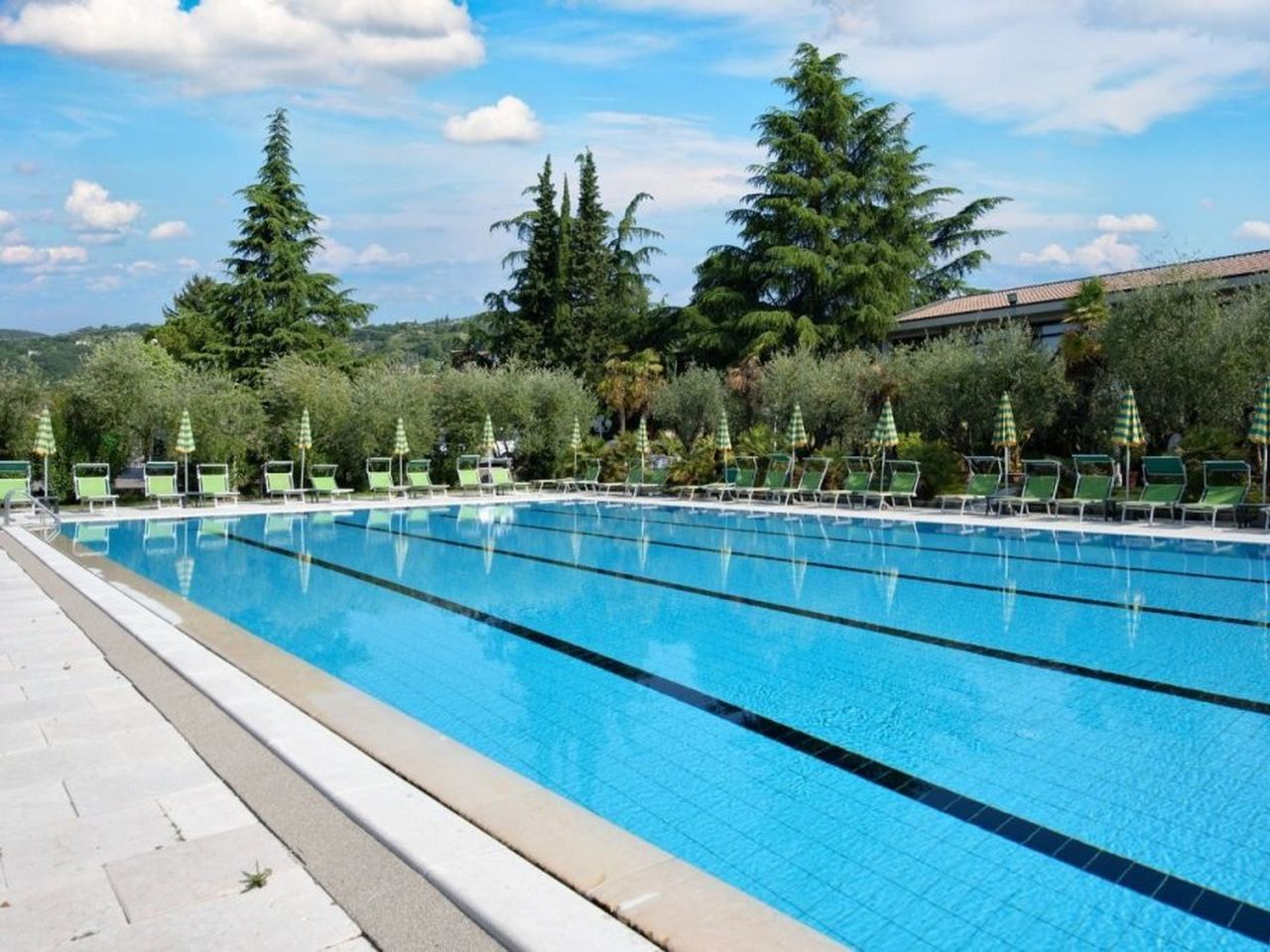 8 Tage im Park Hotel Oasi in Garda mit HP