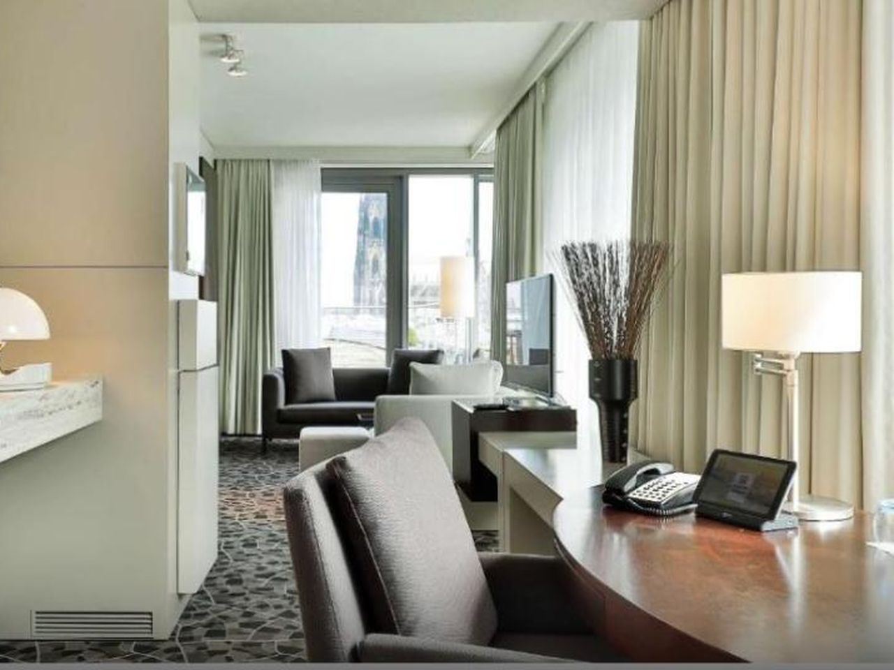 6 Tage im Dorint Hotel am Heumarkt Köln mit Frühstück