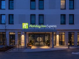 2 Tage mit Frühstück im Holiday Inn Express Munich