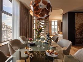 6 Tage Urlaub mit Blick auf den Königspalast