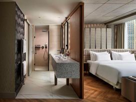 2 Tage Frankfurt erkunden im NH Collection Frankfurt Spin Tower mit Frühstück