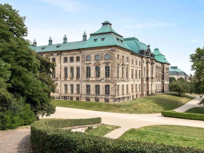  Super 8 by Wyndham Dresden