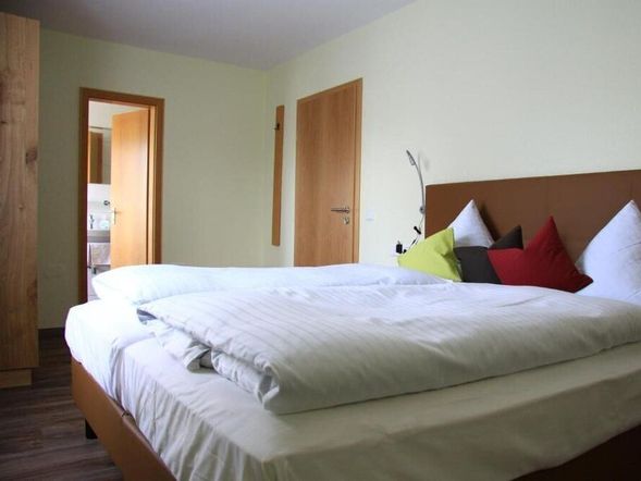 Doppelzimmer STANDARD mit Balkon