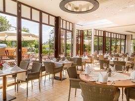 Ostseebriese! 6 Tage im Hotel Warnemünder Hof mit HP