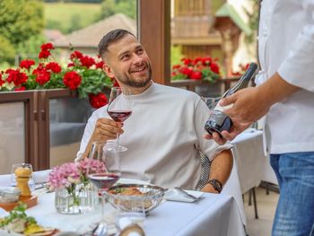 Weinfreu(n)de inkl Abendessen & Weinbegleitung 2 Tage