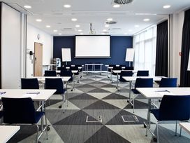 3 Tage Kurzurlaub mit Frühstück im Holiday Inn Express Kaiserslautern
