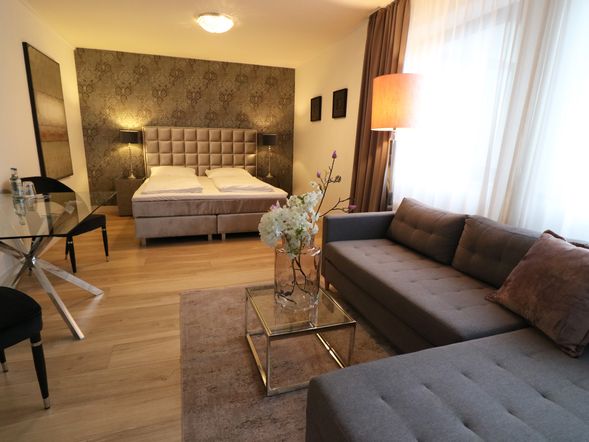 Economy Suite