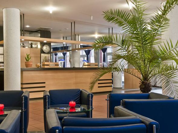 TRYP by Wyndham Halle