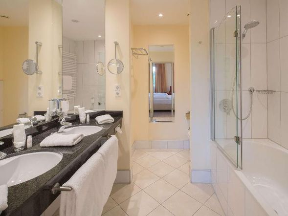 Best Western Premier Castanea Resort Hotel