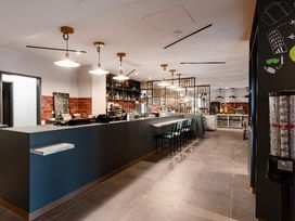 2 Tage Kurzurlaub mit Frühstück im Holiday Inn - the niu, Pax Berlin Airport by IHG