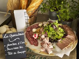 5 Tage Urlaub mit Frühstück im Park Inn by Radisson Liege Airport Hotel