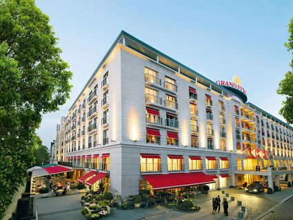 5-Sterne Urlaub in Hamburg! 5 Tage im Grand Elysée Hamburg mit Frühstück