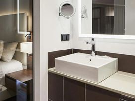 2 Tage im Courtyard Wolfsburg mit Frühstück