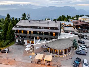 KurzMalDolomiten: Hotel Dolomiti Chalet zum Bestpreis