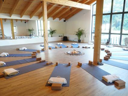 4 Tage Monday Yoga-& Pilates-Auszeit: Relaxed in die neue Woche