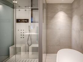 7 Tage in der größten Einkaufsstadt des Ostens