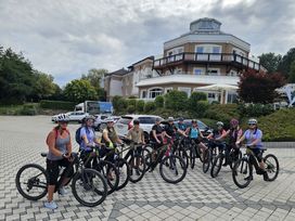 Silvester mit Galadinner & Live-Musik im Burgenland