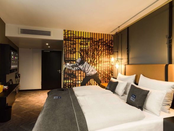 Holiday Inn - the niu, Cobbles Essen