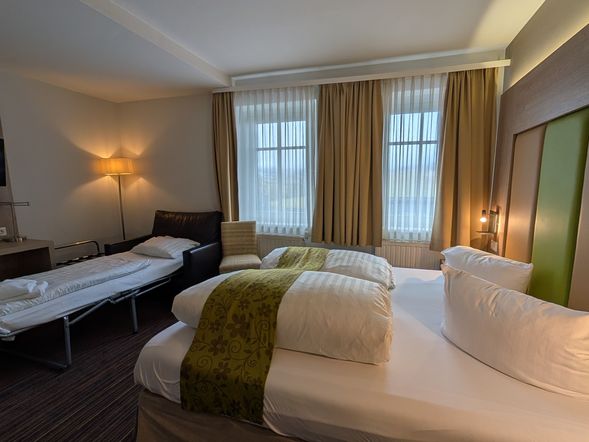 Doppelzimmer Rathaushotel mit 1 Aufbettung