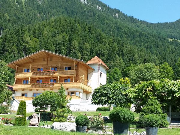 8 Tage 7=6 Mehr Urlaubstage für Sie | 1 Nacht kostenfrei in Söll, Tirol inkl. Halbpension