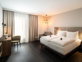 2 Tage Kurzurlaub mit Frühstück im elaya hotel oberhausen