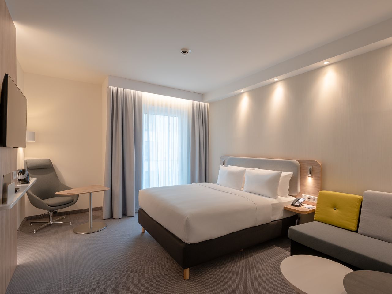 2 Tage mit Frühstück im Holiday Inn Express Munich