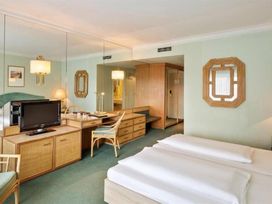 Auszeit 2 Tage mit Frühstück im Eventhotel Pyramide
