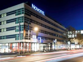 2 Tage mit Frühstück im Hotel Novotel Aachen City