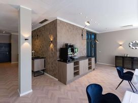 9 Tage Urlaub mit Frühstück im Arthotel Ana Aura